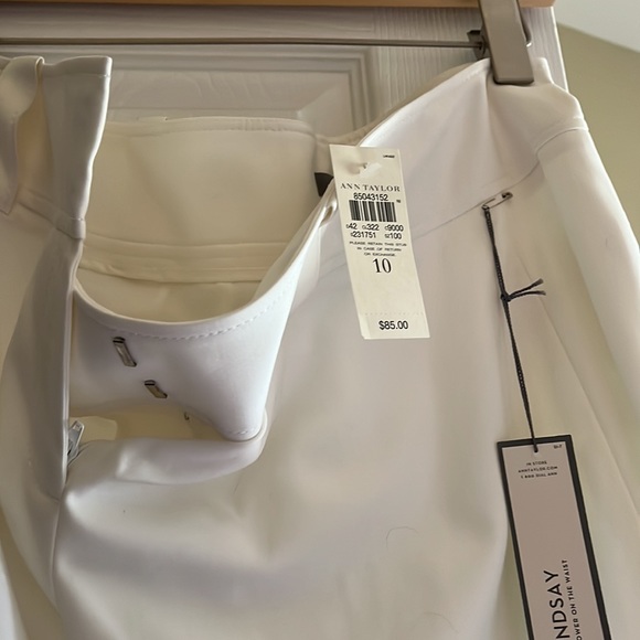 NWT Ann Taylor Lindsay Capri Pants - Picture 2 of 3